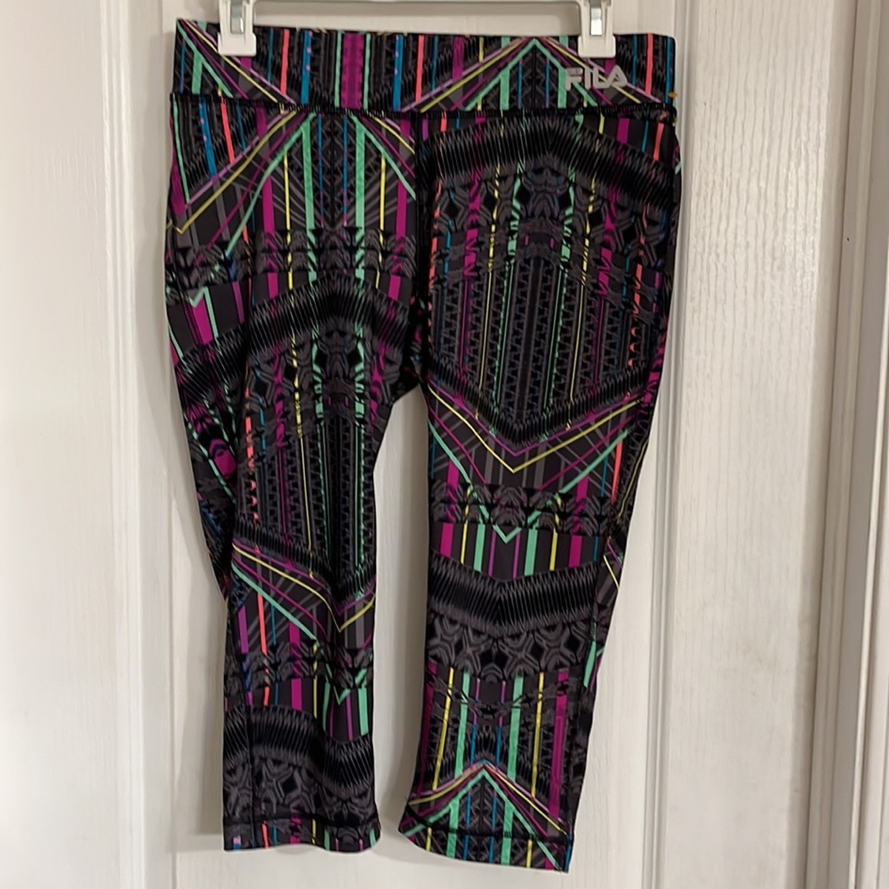 FILA Sport Black & Gray Pattern Running Capris